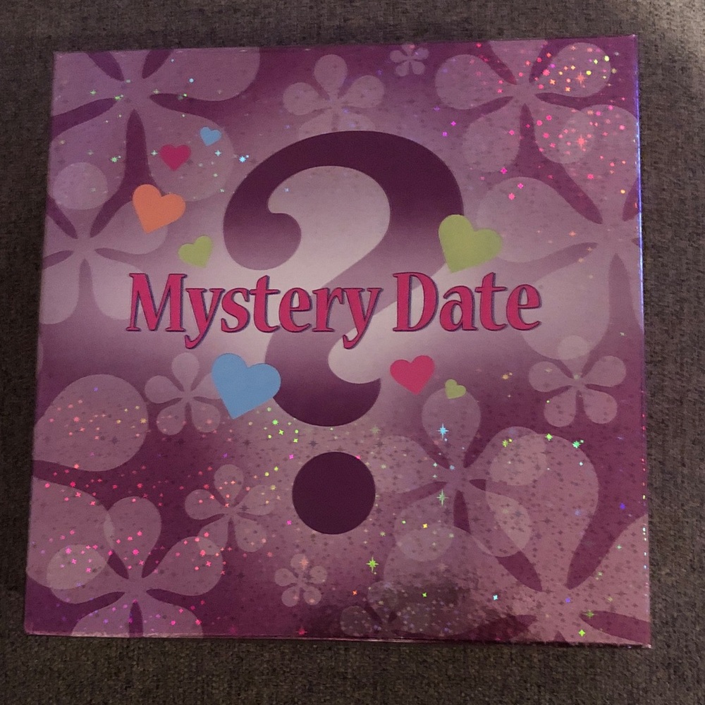 Mystery Date Board Game super sparkly keepsake box
